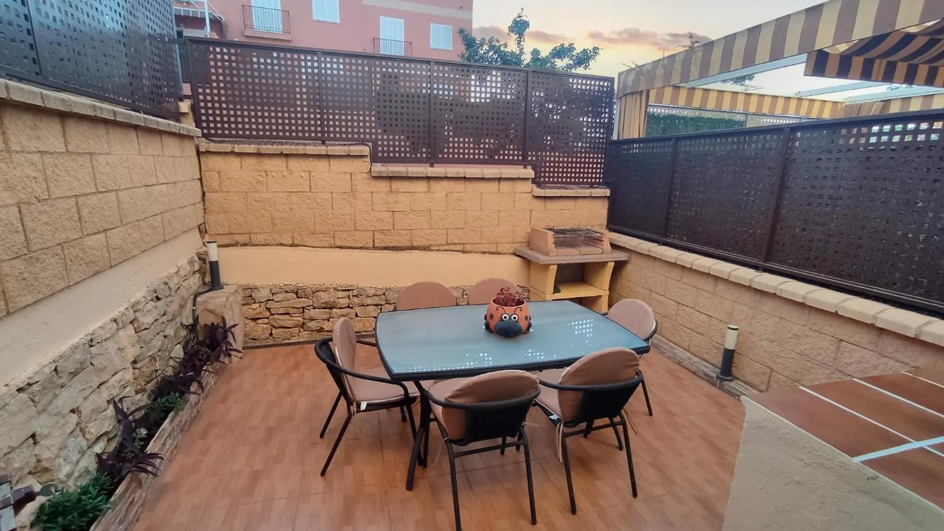 Celestina Apartment, Piscinas, Parking Gratis, A 5 Min De Torre Del Mar Vélez-Málaga Nyaraló